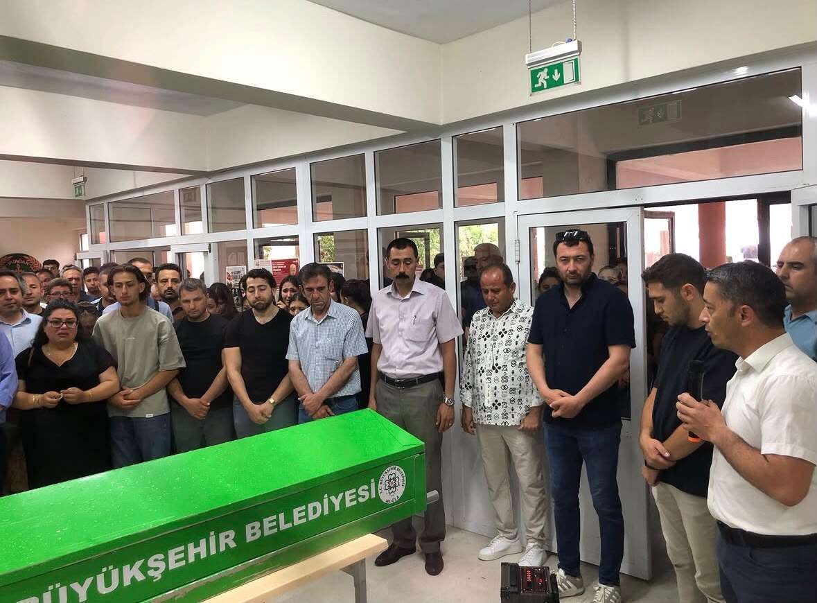 Yatağan’da Acı Veda: Öğretmen Hüseyin Ortan Son Yolculuğuna Uğurlandı 2